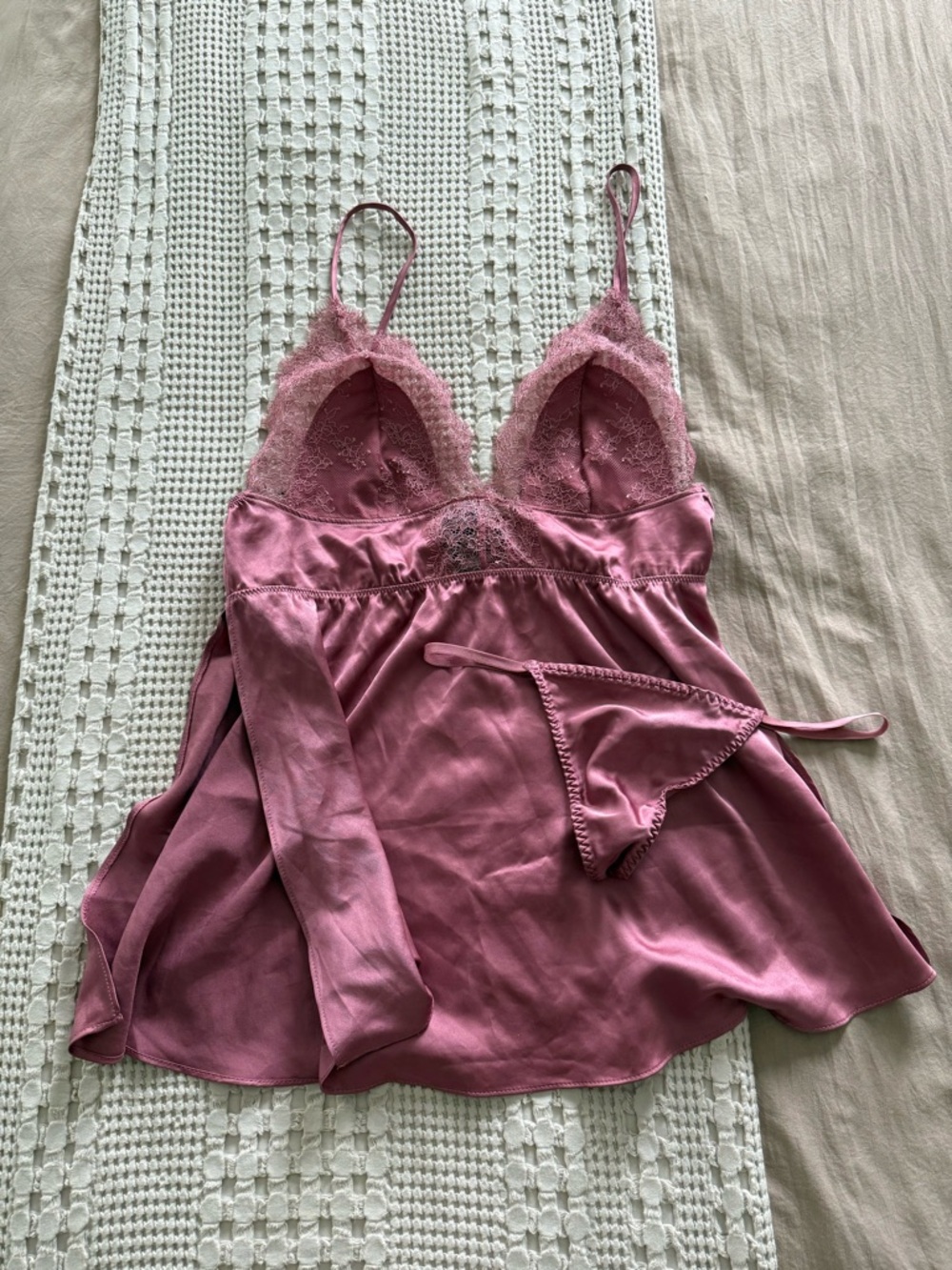 Victoria's Secret Mauve Satin & Lace Chemise with Matching Thong Size M